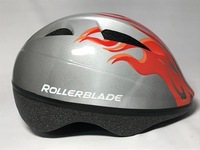 【新品】スケート用ヘルメット（子供用）軽量230ｇ　ダイヤルを回すだけでサイズ調整ができる「アジャスターバンド」付き　ROLLERBLAD社