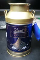 リンツ Lindt ミルク缶 ナポリタンアソート ブルー缶　350g