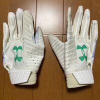 UNDER ARMOUR UA SPOTLIGHT FOOTBALL GLOVES MD アメフト グローブ 白 緑 ADULT 大人用 M limited edition ボタニカル