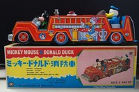[珍品]増田屋 ミッキー・ドナルド 消防車 ブリキ バッテリー式 1970年代 当時物 日本製 Disney ディズニー 箱付 雑貨