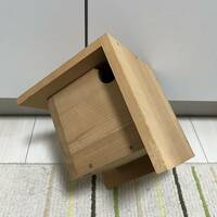 鳥の巣箱　ハンドメイド　木製