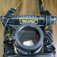 DiCAPaca wp-S10 中古。完全防水。一眼レフ用。