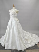 ウェディングドレス lovelywedding KURAUDIA ドレス 貸衣装 ブライダル 結婚式 披露宴 衣装 舞台発表 コスプレ 刺繍