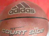 バスケットボール　5 adidas