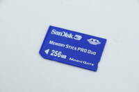 256MB SanDisk　 メモリースティック PRO Duo .