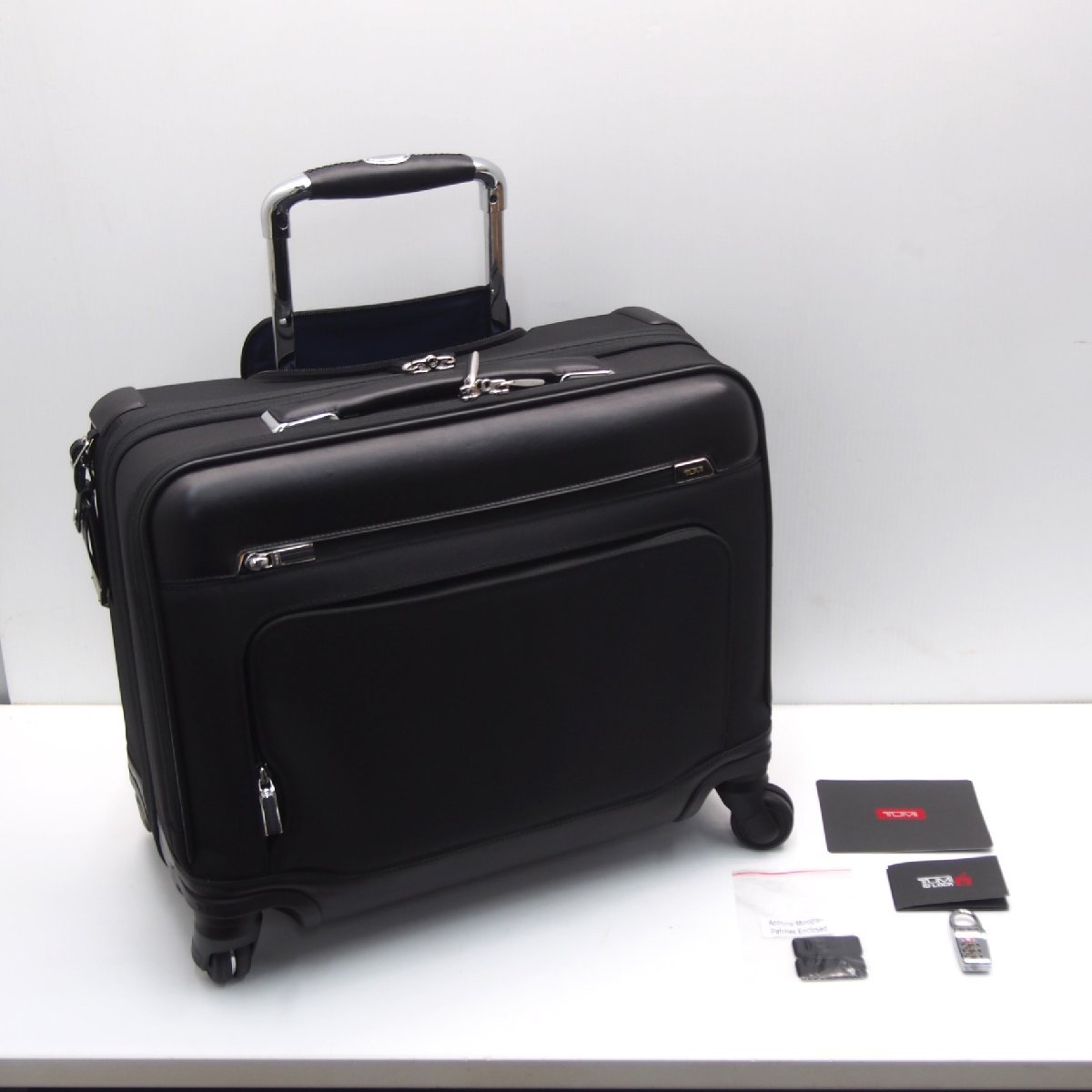 Tommy - Suitcase and trunk - Bags, suitcases - Office and shop
