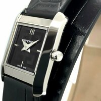 ジバンシー　レディース腕時計・レザーブレスレット　新品・未使用・タグ/世界保証書1年付　完品　日本ブティック未発売
