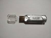 使用感有り　2GB　USBメモリー　ELECOM　フォーマット済み　メモリーカード