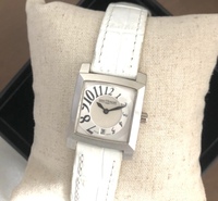 Saint Honore paris ウォッチ 白 シェル SWISS 製 スクエア 稼動品 フランス ブランド 好きに も 時計 サントノーレ 共用 シェア
