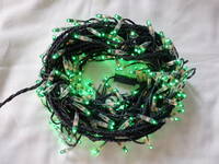 １１．　クリスマスライト　イルミネーションライト　２００球 　コントローラー付き　　グリーン球　　新品　　未使用品