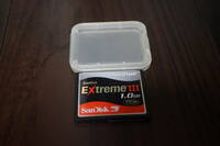 【中古/お得】SanDisk サンディスク　CFカード　Extreme3 1GB (ケース付き）