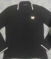 DOLCE&GABBANAドルチェ＆ガッバーナ 左胸ロゴプレート袖襟白ライン黒色長袖ポロシャツ