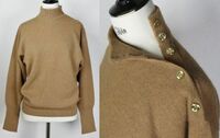 VINTAGE CHANEL シャネル ココマーク ボタン 刺繍 カシミヤ ハイネック ニット セーター S cashmere sweater スコットランド製 b6638
