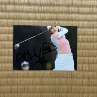 JLPGA 女子ゴルフ イ・ボミ 直筆サイン入り写真 イボミ 引退 ゴルファー プロゴルファー