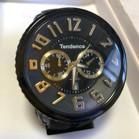 Tendence テンデンス　GULLIVER ガリバー　02046011AA ブラック　ゴールド　ラバー　ベルト　クロノグラフ　カレンダー　腕時計