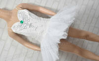 chacott チャコット 女子バレエ ダンス クラシックチュチュ 衣裳 白鳥 ホワイト 緑飾り サイズ5B