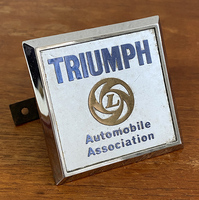 希少1970年代 Triumph LEYLAND トライアンフ、レイランド グリルバッジ 英国 当時 ミニ Mini Vespa Lambrettaに ビンテージカーバッジ