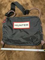 【美品】HUNTER Boots製トラベルリップストップリサイクルナイロンサコッシュ　 ハンター　ショルダーバッグ　メッセンジャーバッグ