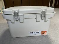 【未使用】アイリスオーヤマ HUGEL 6面真空断熱クーラーボックス