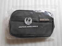 【未使用　未開封】JAL　日本航空　ビジネスクラスアメニティ　ソフトポーチ（灰色）　ゼロハリバートン　