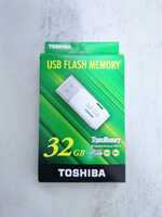 TOSHIBA USB FLASH MEMORY 32GB 送料込み