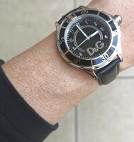 D&G レディース腕時計 ブラック （CH◯NELに似せたフェイスのデザイン）