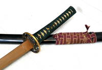 ▲(R604-B229)模造刀 木製刀 年代物 日本刀 竹光 刀装具 武具 刀剣 全長103.5㎝ 彫刻 金彩