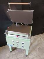 福岡～ 福山製菓機械 うす焼せんべい焼機 ＴＷ-200 イカせんべい プレス式 両面焼き 三相200 中古品