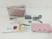●営HS251-60　任天堂 Nintendo 3DS LL ピンク×ホワイト SPR-001 ゲームソフト付き どうぶつの森