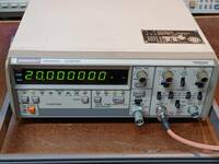 ADVANTEST 恒温槽付き高安定度水晶発振器(OCXO)搭載 ＜TR5823AK＞ UNIVERSAL COUNTER ユニバーサルカウンター　周波数カウンター