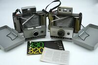 M0423【ヴィンテージカメラ】 蛇腹式ポラロイドカメラ 230・320 ２台