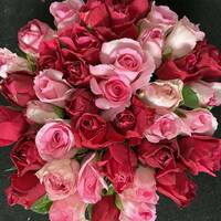 ＊アニバーサリーローズ＊バラ（切り花 ・生花）30㎝SM 40本　赤とピンクのアレンジMIX　産地直送！鮮度抜群！薔薇　花束