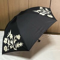 《新品》Sybilla・シビラ／雨傘 折傘・折りたたみ傘【黒・ブラック】