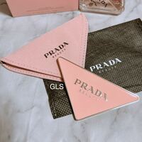 レア 新品本物 プラダ パラドックス 香水ノベルティ ミラー ピンク プレート型 手鏡 携帯用 三角 PRADA