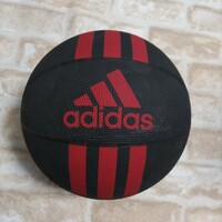 adidas　バスケットボール7号球　新品未使用
