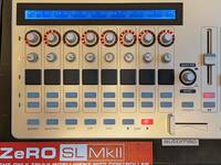 【新品同様】novation ZeRO SL MK2 MIDIコントローラー_