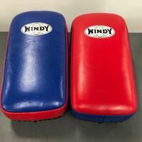 WINDY ウィンディ　キックミット　赤　青　2個セット　中古品　現状品　格闘技 ボクシング 