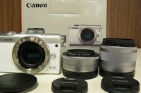 キヤノン Canon ミラーレス一眼カメラ EOS M200 ダブルズームキット ホワイト EOSM200WH
