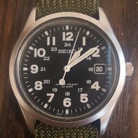 セイコー SEIKO 腕時計 7n42-8260 ブラック文字盤 ミリタリー デイト スピリット