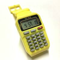 【新品未使用、稼働中】レトロ 電卓＆カレンダー機能付き デジタルウォッチ 腕時計