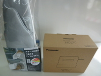 新製品 送料無料 Panasonic 衣類スチーマー NI-FS70A-K（カームブラック）アイロンミトンセット 新品未開封 パナソニック 