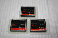 コンパクトフラッシュ(CF) 　SanDisk　64GB(1枚) 32GB(2枚)　合計3枚