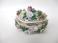 【4-93】ROYAL ARDEN ロイヤルアーデン 花柄 金彩 蓋付小物入れ 陶器
