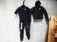 World dive ワールドダイブ ウエットスーツ 2ピース レディース 着丈約117cm 厚み約5mm ハンガー2本付属 ダイビング用品 管理6B0412F-A9