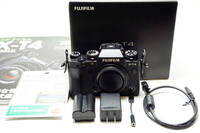 フジフイルム X-T4 ボディ ブラック ショット数989　R6　4/9購入　マップカメラの美品です