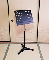 【ほぼ未使用】OHASHI ミュージックスタンド プロフェッショナル 譜面台 穴あき仕様 スチール製 ブラック ジャンク扱い 高さ約720～1220mm