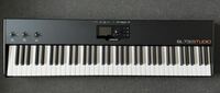 送料無料！美品　studiologic SL73 STUDIO MIDIキーボード スタジオロジック キーボード シンセサイザー YAMAHA Roland KORG ピアノ　鍵盤