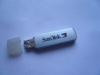 SanDisk　USBメモリ　128MB