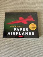 【未開封】よく飛ぶ紙ヒコーキ ONE MINUTE PAPER AIRPLANES アンドリュー・デュアー　紙飛行機　海外　輸入品
