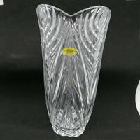 y2619 未使用品 Noritake CRYSTAL ノリタケ クリスタル 花瓶 花器 アンティーク コレクション 箱付き ガラス